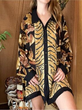 Vintage 1980s Daline Plus Abstract Tiger & Floral Button Down Blouse | 3X